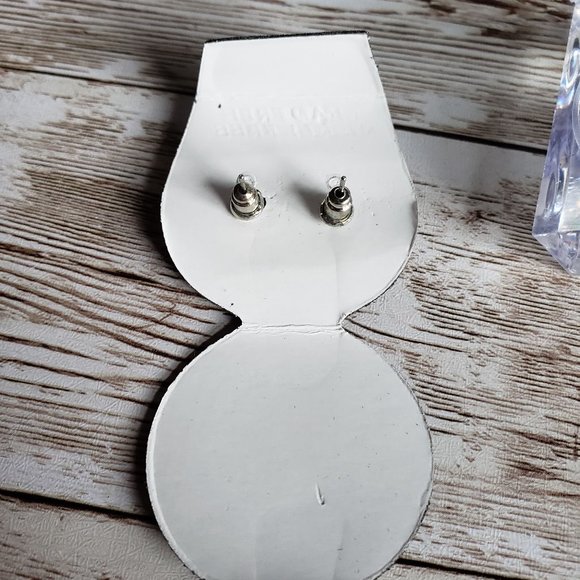 💕Famous Stars & Straps Winged Earrings💕 - Picture 4 of 5